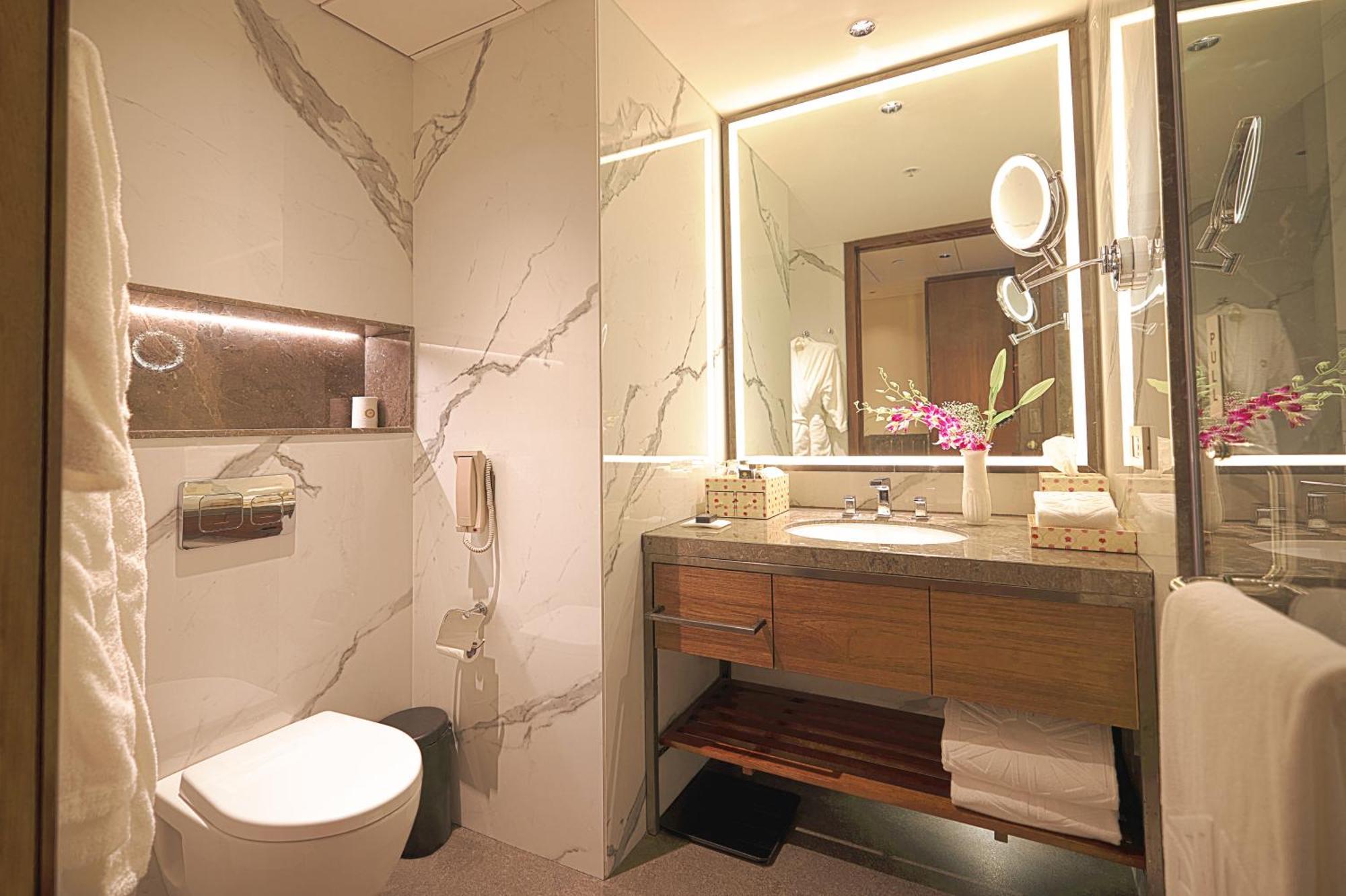 Taj Bangalore Devanahalli Dış mekan fotoğraf Bathroom