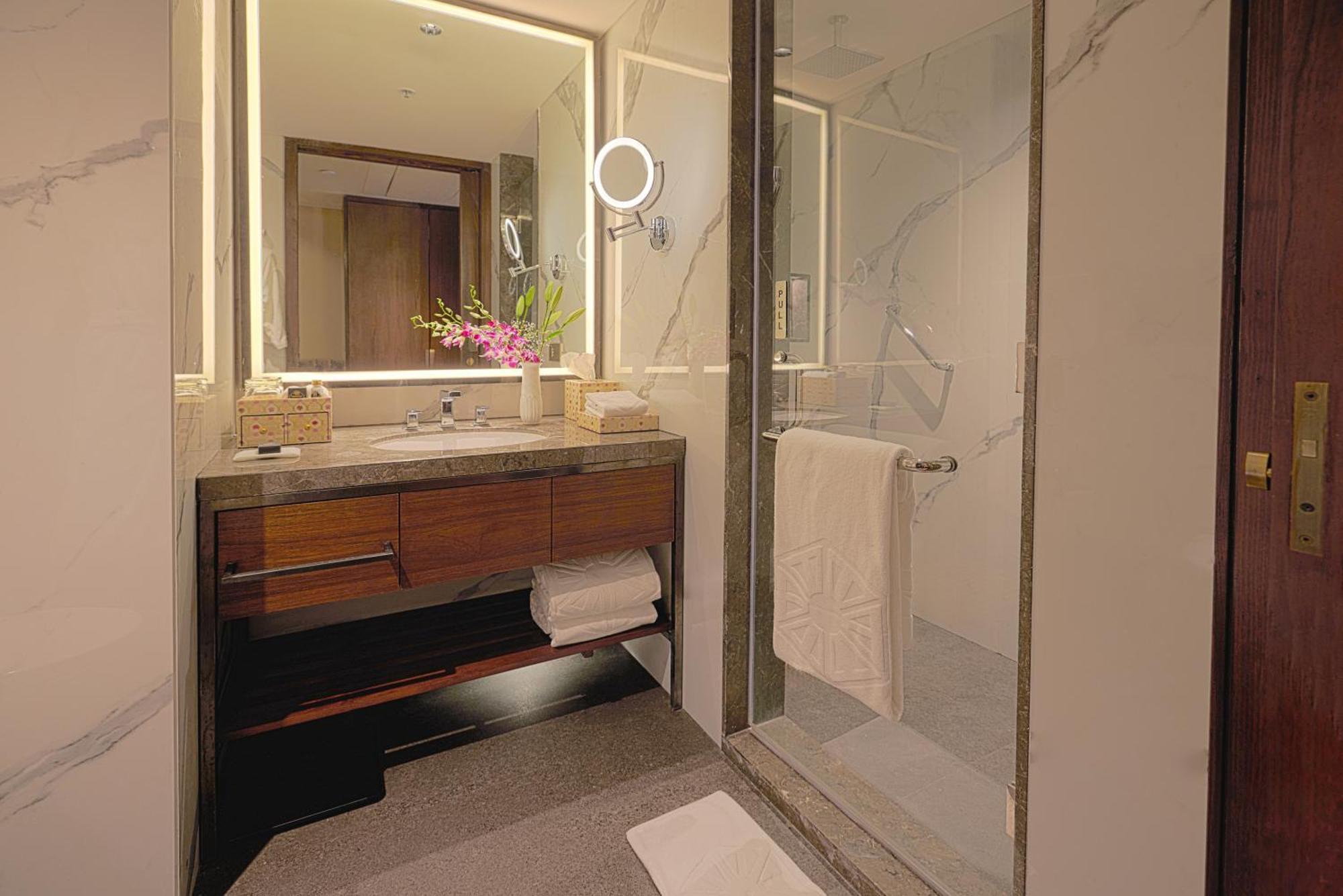 Taj Bangalore Devanahalli Dış mekan fotoğraf Bathroom