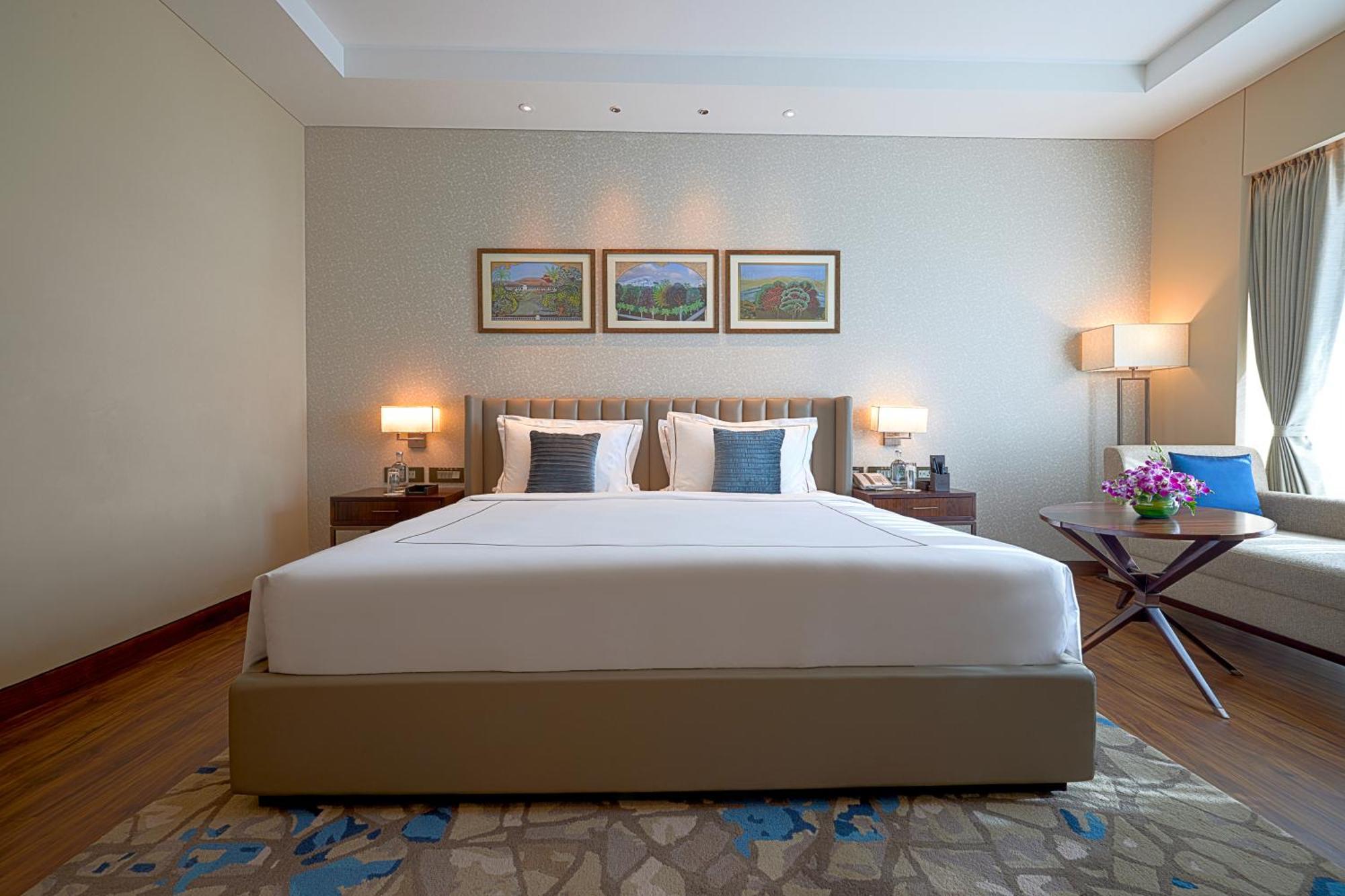 Taj Bangalore Devanahalli Dış mekan fotoğraf A bedroom at the Taj Bengal