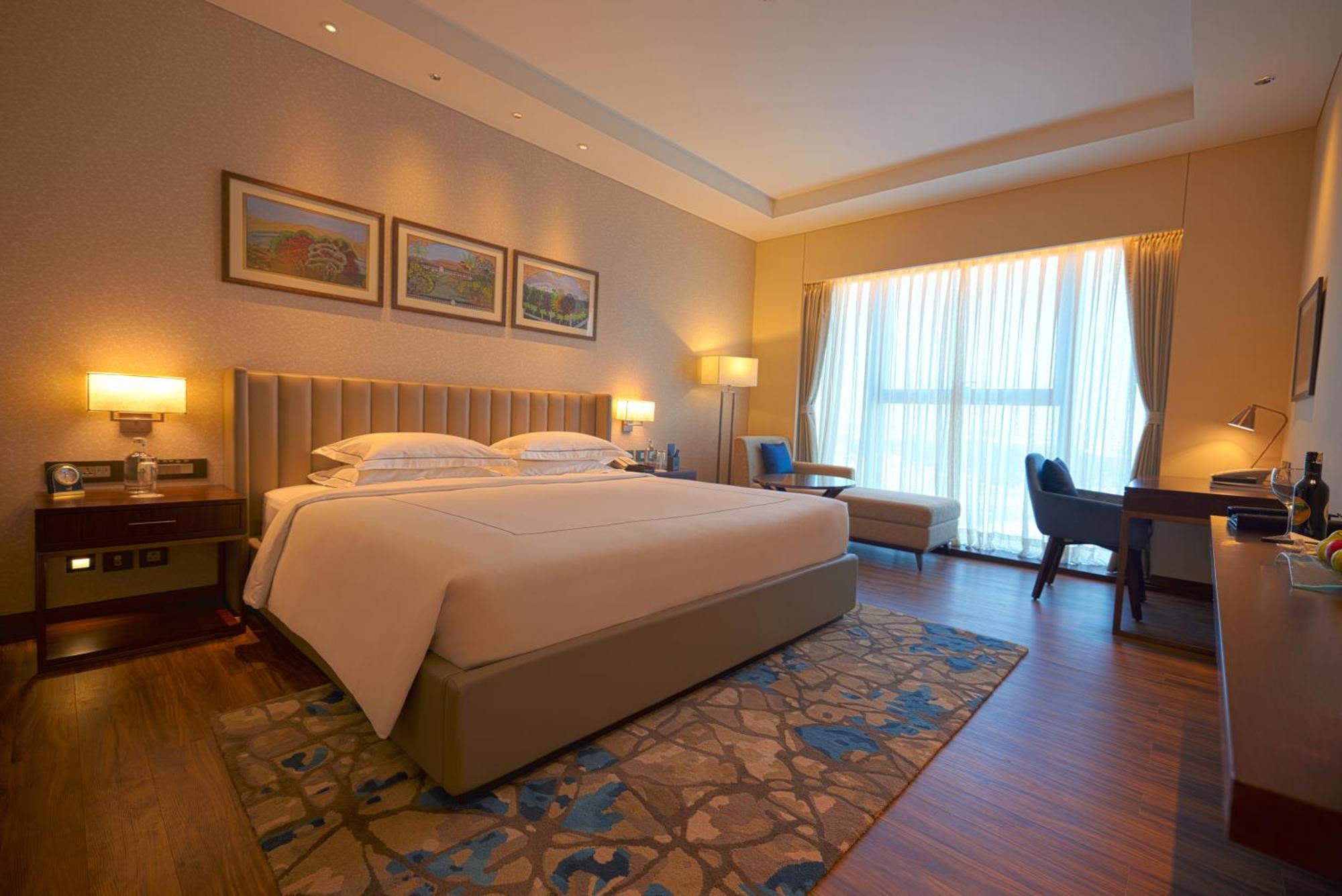 Taj Bangalore Devanahalli Dış mekan fotoğraf Deluxe Room