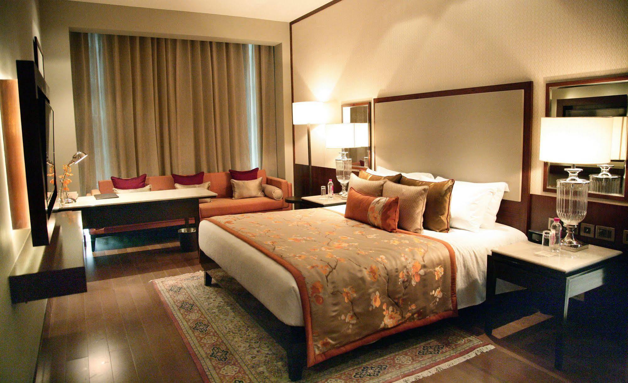 Taj Bangalore Devanahalli Dış mekan fotoğraf A bedroom at the Taj Mahal Palace, Mumbai